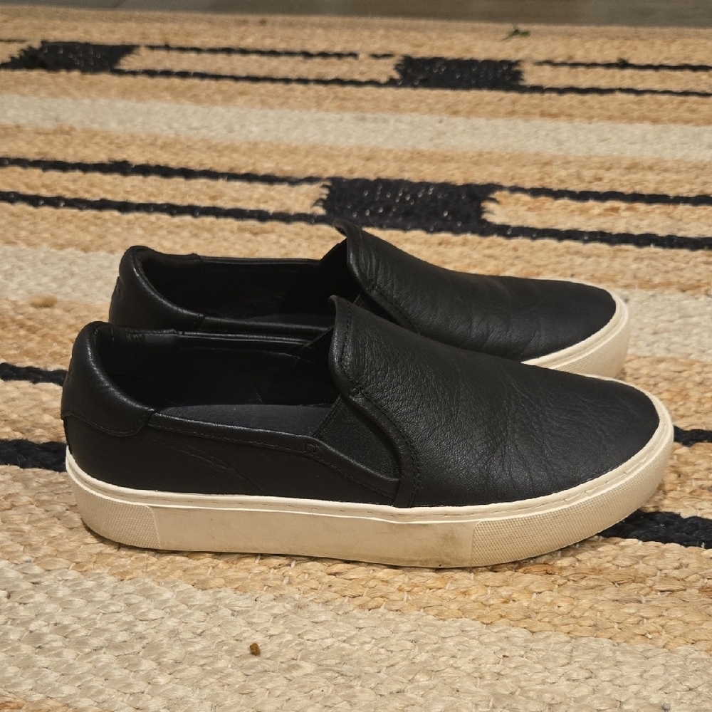 UGG Jass Black Slip-On Sneakers, VGUC, 7.5, Comfort, Platform Sole, - Picture 2 of 6